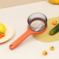 Efficient Vegetable Peeler, Versatile Design