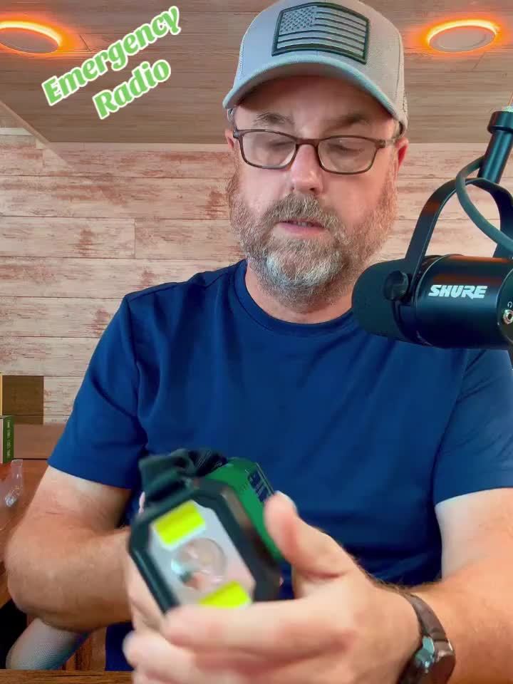 Multifunctional Emergency Radio with Flashlight and Charger