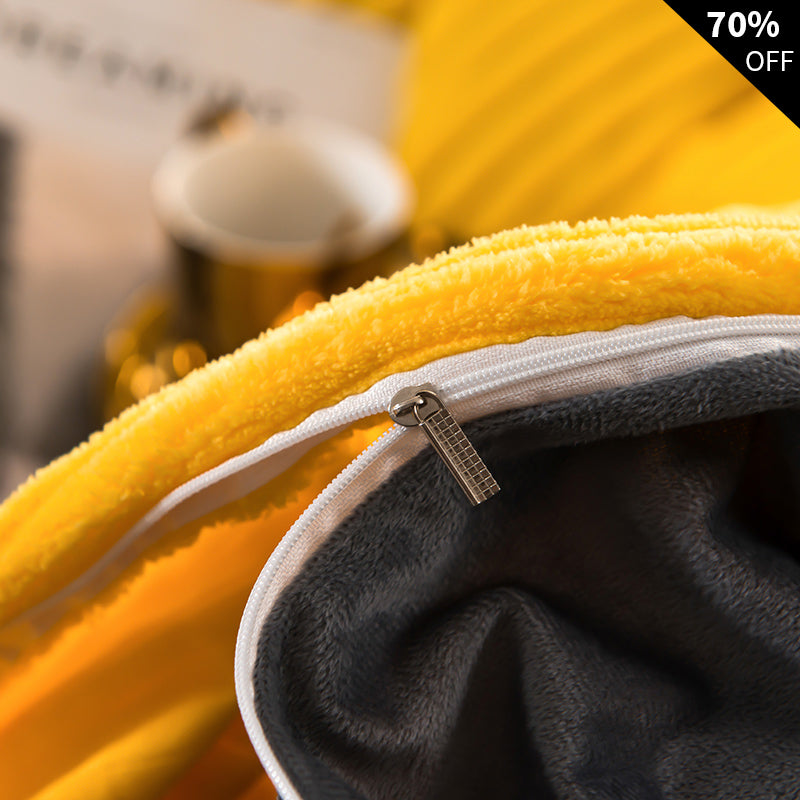 Snuggle Nest Blanket Set