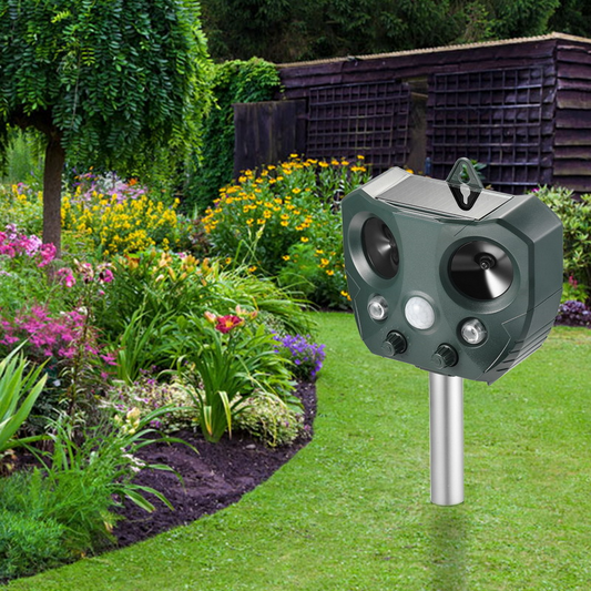 Solar-Powered Ultrasonic Repeller, Effective Animal Deterrent