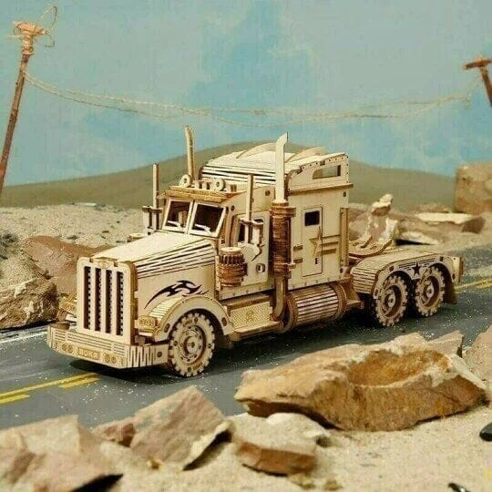 Intricate Wooden Mechanical Model Kit, Engaging Design