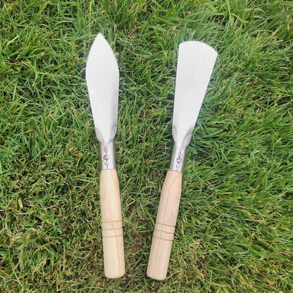 Sturdy Stainless Steel Weeder, Ergonomic Wooden Handles