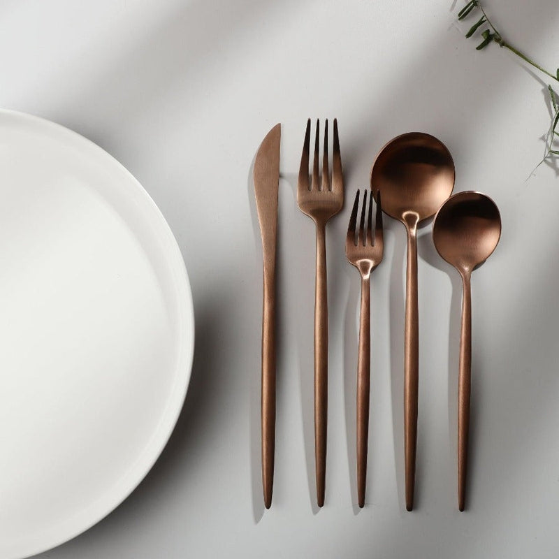 MINIMALIST CUTLERY SET | ELEGANT DESIGN