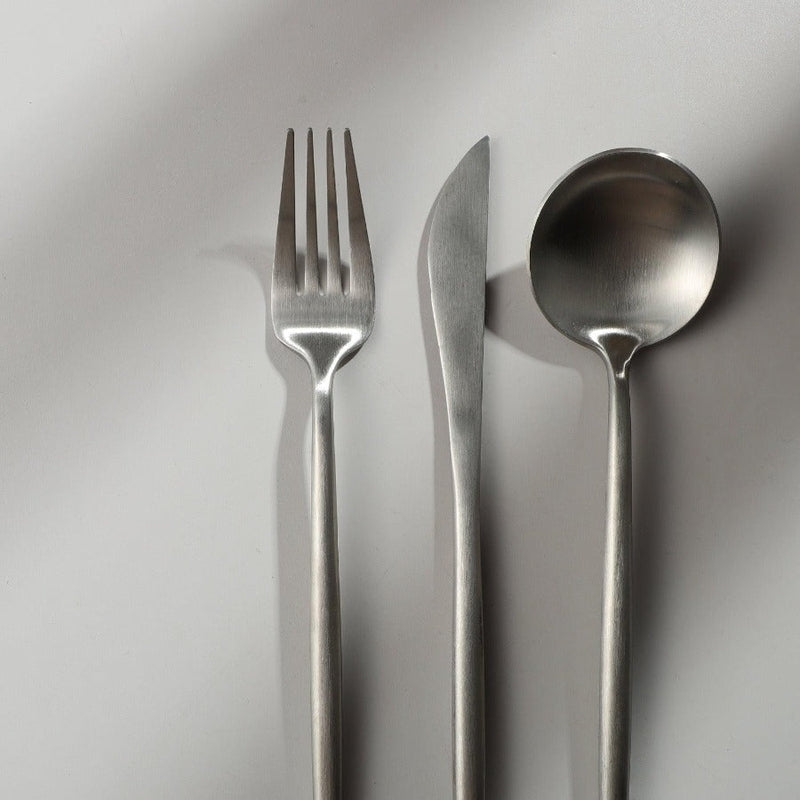 MINIMALIST CUTLERY SET | ELEGANT DESIGN