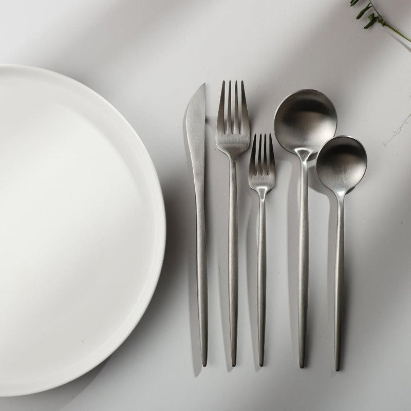 MINIMALIST CUTLERY SET | ELEGANT DESIGN