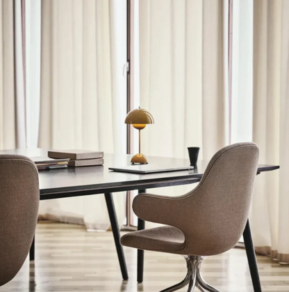 Modern Design Table Lamp, Sleek and Stylish