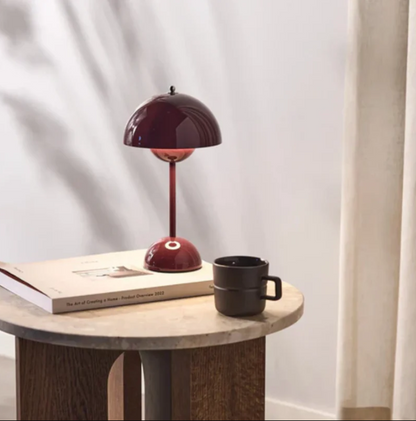 Modern Design Table Lamp, Sleek and Stylish