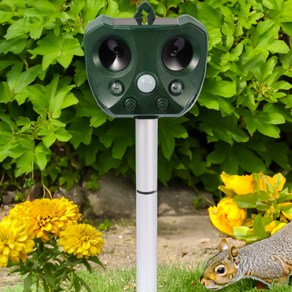 Solar-Powered Ultrasonic Repeller, Effective Animal Deterrent
