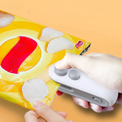 Compact sealing tool, versatile design